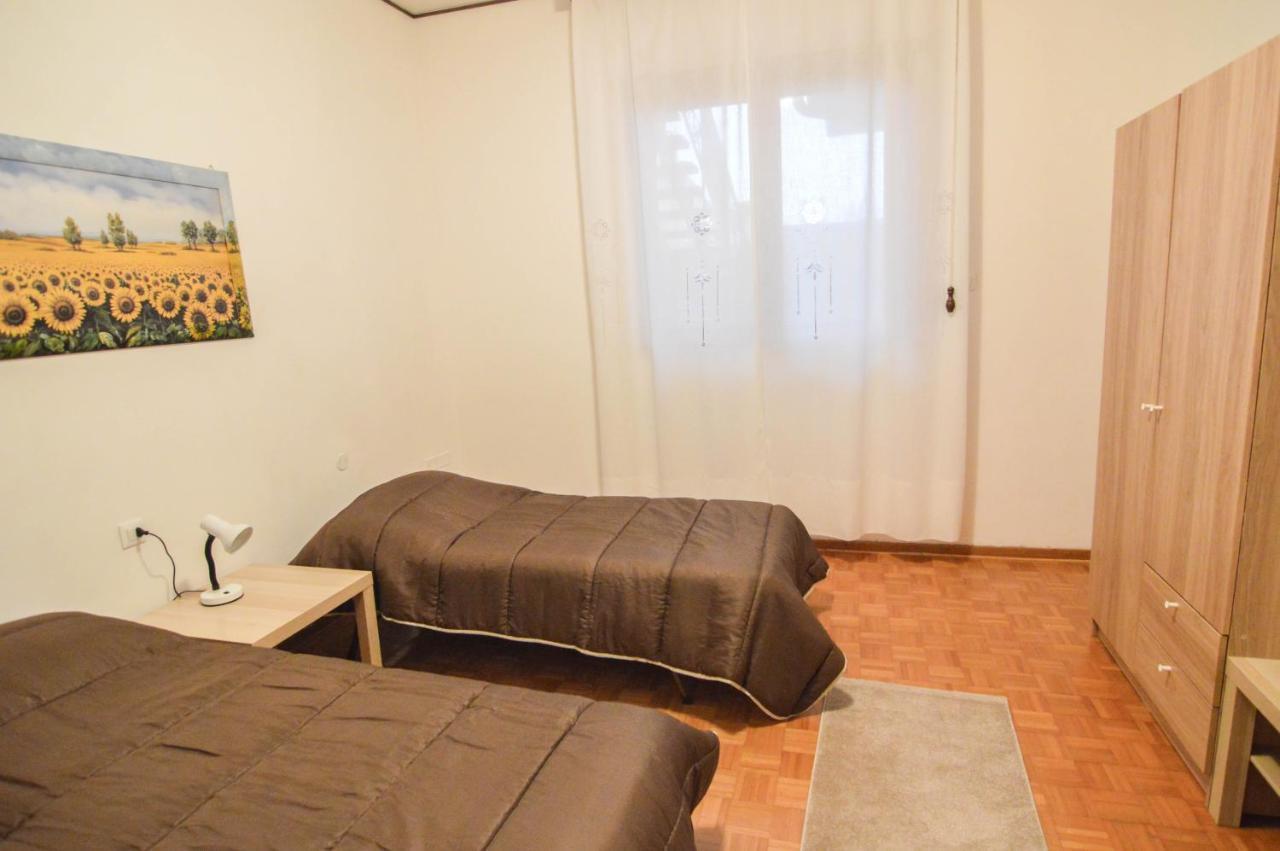 Casa Vacanze Nonno Asterio Monfalcone Exteriör bild