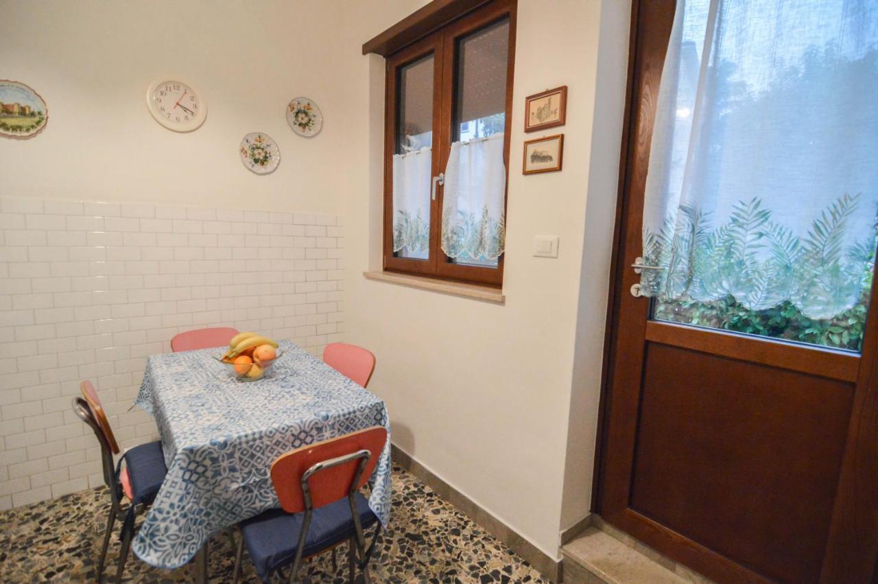 Casa Vacanze Nonno Asterio Monfalcone Exteriör bild