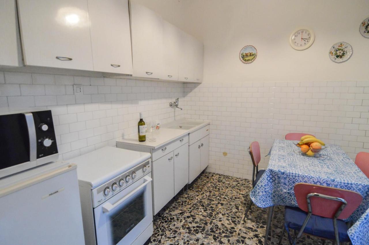 Casa Vacanze Nonno Asterio Monfalcone Exteriör bild